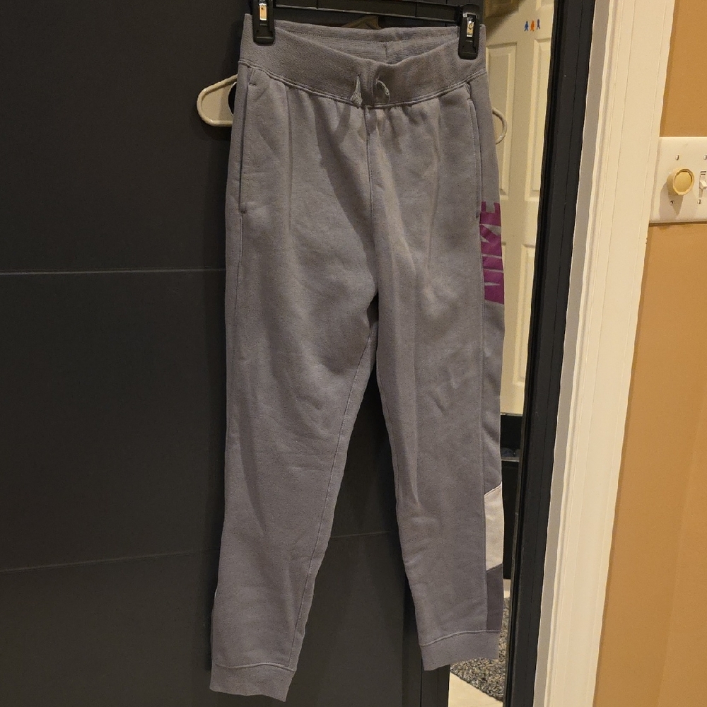 Nike Standard Fit Gray Pants